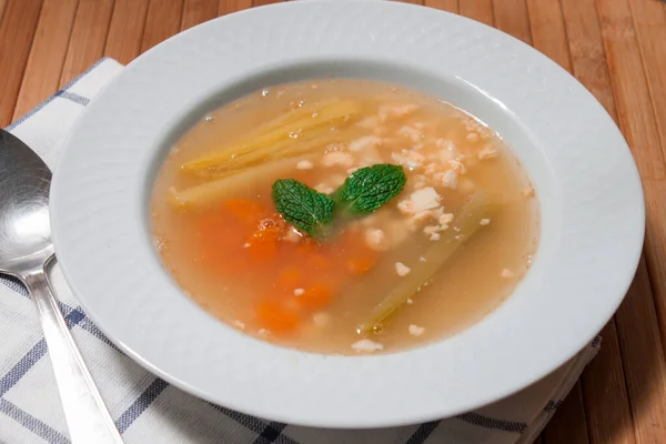 Домашний Овощной Суп Белой Тарелке — стоковое фото