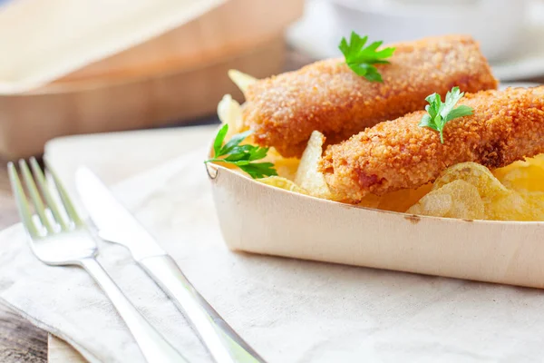 Duas Fatias Bife Presunto Com Uma Fatia Queijo Meio Frito — Fotografia de Stock