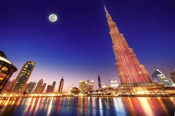 Burj Khalifa nocny krajobraz — Zdjęcie stockowe