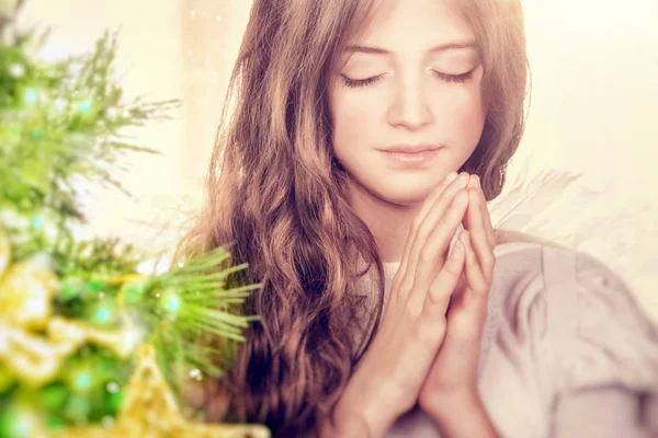 Beautiful angel praying — Stock Photo, Image