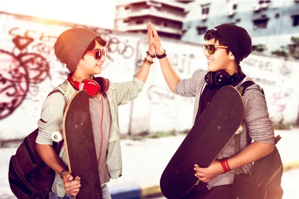 Happy teen boys outdoors — Stock Photo, Image