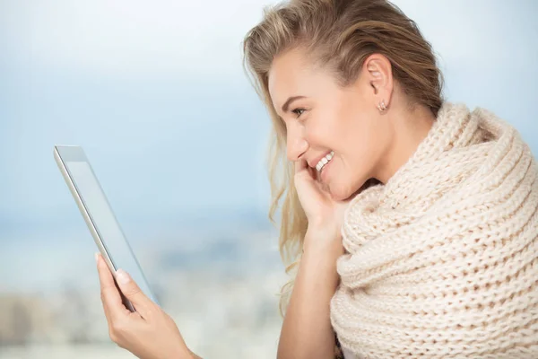 Happy girl with touchpad — Stock Photo, Image