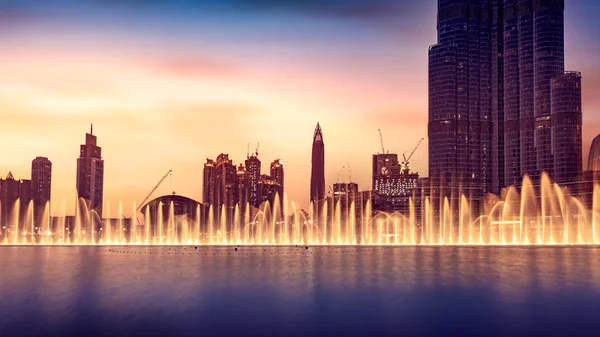 Musikaliska fontän av Dubai — Stockfoto