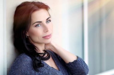 güzel bir düşünceli kadın