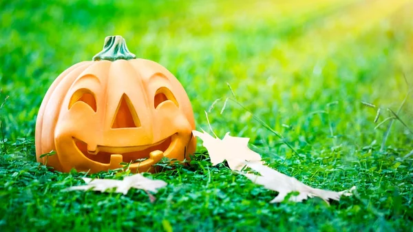 Halloween-Kürbisgesicht — Stockfoto