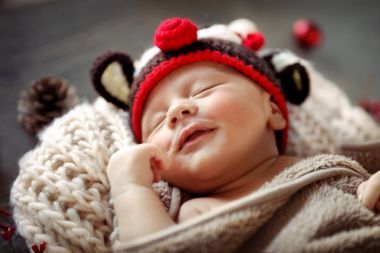Küçük bebek Noel kostümü uyku