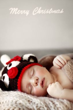 Şirin Bebek Noel kostümü uyku