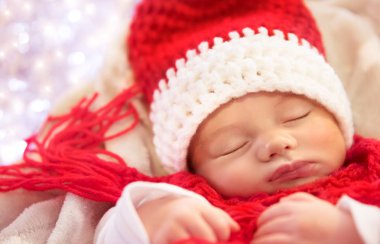 Tatlı bebek Noel kostümü uyku