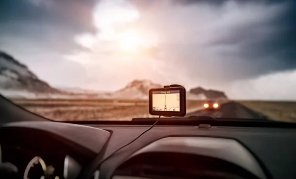 GPS-Navigator im Auto — Stockfoto