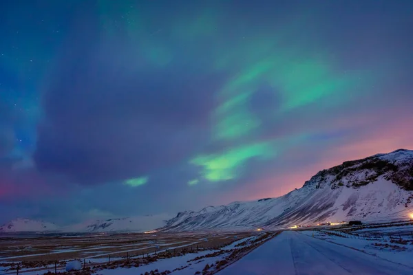 Fantastiska norrsken — Stockfoto