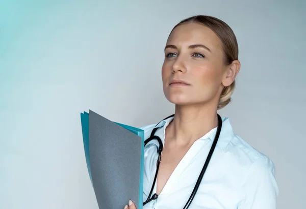 Bezorgde dokter — Stockfoto