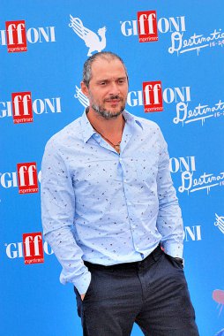 Aktör Claudio Santamaria