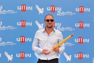 Aktör Claudio Santamaria