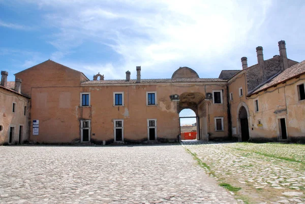 PADULA : CERTOSA DI SAN LORENZO — стокове фото