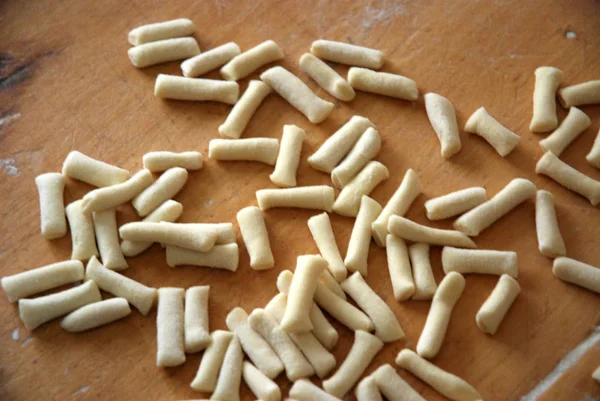 PASTA FATTA IN CASA.CAMPANIA.ITALIA — Stockfoto