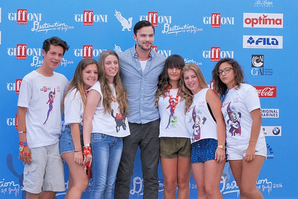 Nicholas Hoult en el Giffoni Film Festival 2016 — Foto de Stock