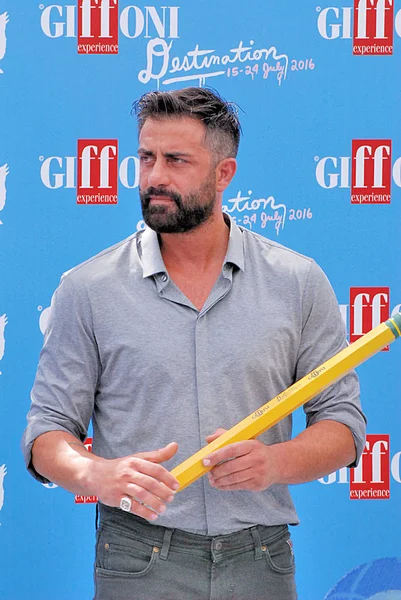 Simone Montedoro en el Giffoni Film Festival 2016 — Foto de Stock