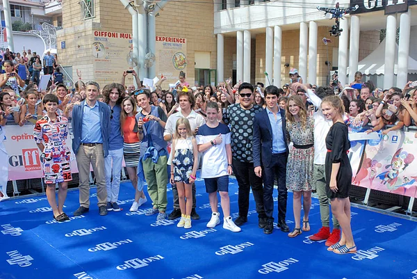 Elenco Série TV Braccialetti Rossi 3 no Giffoni Film Festival 2016 — Fotografia de Stock