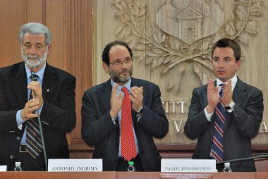 Antonio Ingroia al Comune Di Giffoni Valle Piana