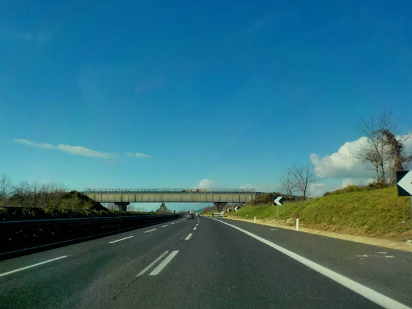 Autobahn, Kampanien, Süditalien — Stockfoto