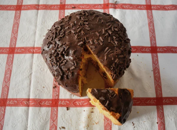 PANETTONE AL CIOCCOLATO, CAMPANIA, SUD ITALIA.