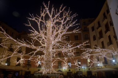 İtalya: The Luci d 'Artista, Salerno' da Noel Işıkları Şovu, 15 Aralık 2019.