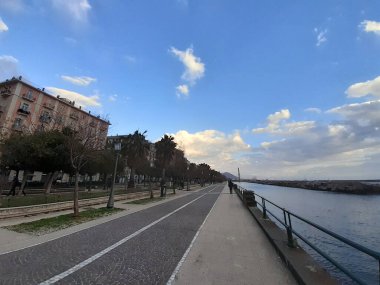 İtalya: Salerno kıyı şeridi manzarası, 19 Şubat 2020.