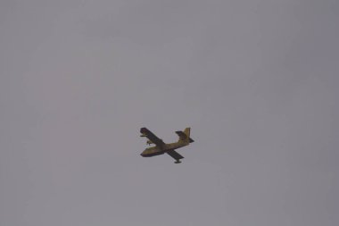  Güney İtalya 'da 19 Nisan 2020' de bir dağ itfaiyesi operasyonu gerçekleştirildi..