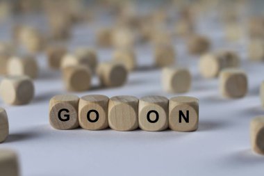 küp harfler ile devam et, tahta küpleri ile kayıt