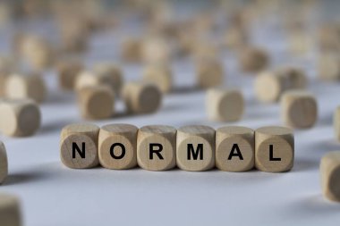 normal küp harflerle, tahta küpleri ile kayıt