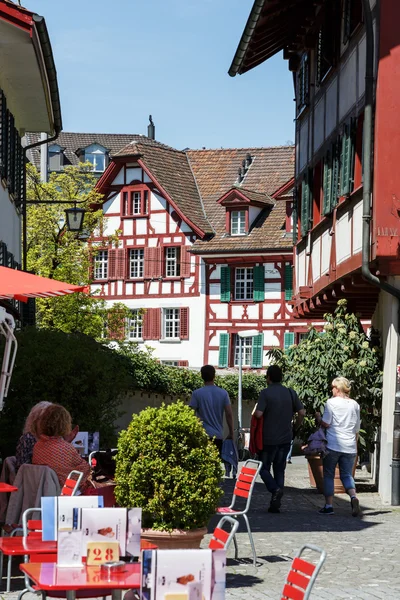 Lucerne renkli yarı ahşap evler