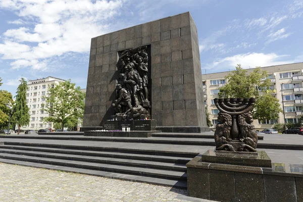 Monumento a los héroes del gueto — Foto de Stock