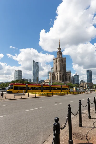 Alto edificio famoso a Varsavia — Foto Stock