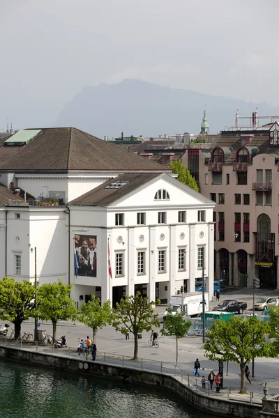 Teater byggnaden i Luzern — Stockfoto