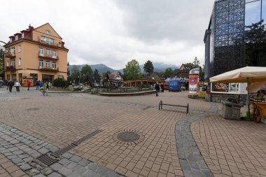 Zakopane Krupowki Caddesi'nin orta kesiminde
