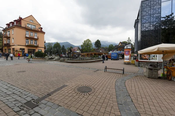 Zakopane Krupowki Caddesi'nin orta kesiminde — Stok fotoğraf