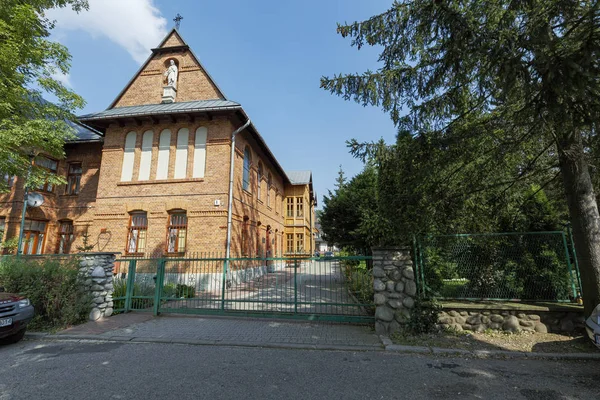 Edificio in mattoni a Zakopane — Foto Stock