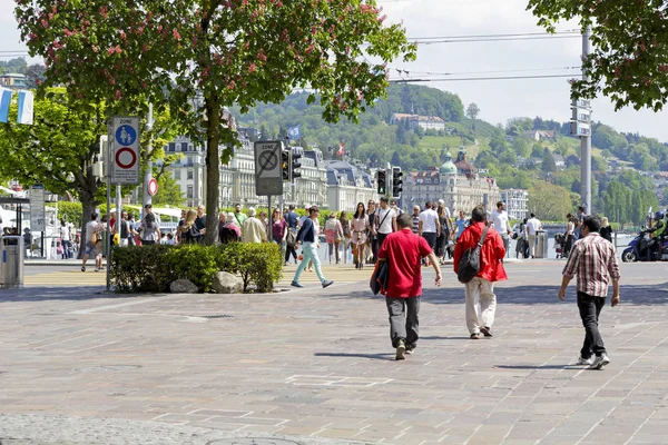 Ulice pohled na město v Lucerně — Stock fotografie