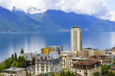 Cityscape Montreux göl kenarında