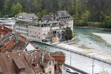 Townhouses Aare Nehri üzerinde