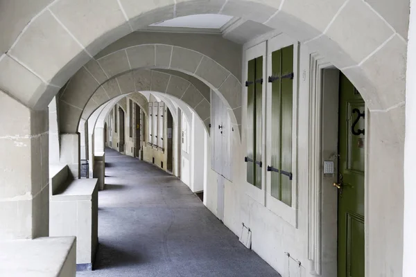 The arcades in old town of Bern — Stock Photo, Image