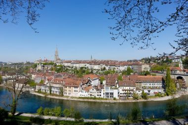 Bir çok görülen Bern şehir