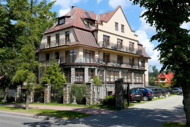 Büyük bina konuk evi