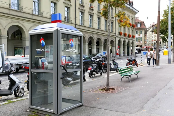 The telephone booth in Bern — Stock Photo, Image