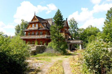 Zakopane 'de eski büyük ahşap Villa
