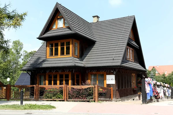 La villa restaurada en Zakopane —  Fotos de Stock