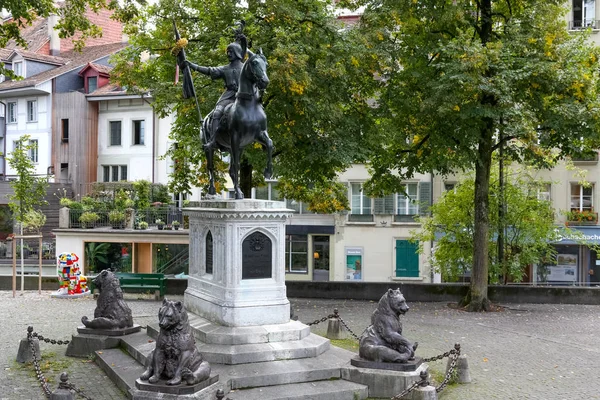 Un monumento equestre a Rudolf von Erlach — Foto Stock