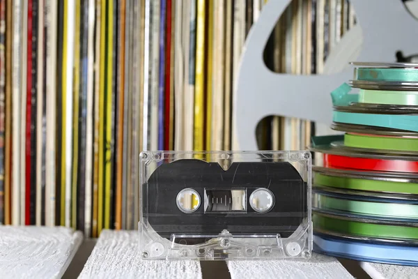 Compact cassette en andere geluidsdragers — Stockfoto