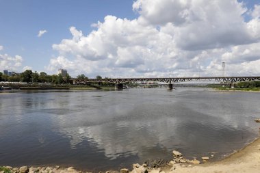 Powisle ve Praga 'yı birbirine bağlayan çelik bir demiryolu köprüsü