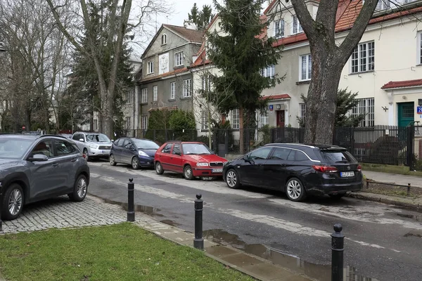 Varşova Polonya Şubat 2020 Saska Kepa Konutlarında Cadde Kenarına Park — Stok fotoğraf